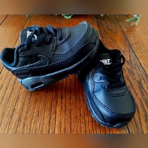 Nike Air Max Black Unisex Toddler Shoe (Size 5C)
